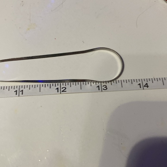 Elegant Silver Necklace (not sterling- never tarnish) Brand new, never worn. - Picture 4 of 5